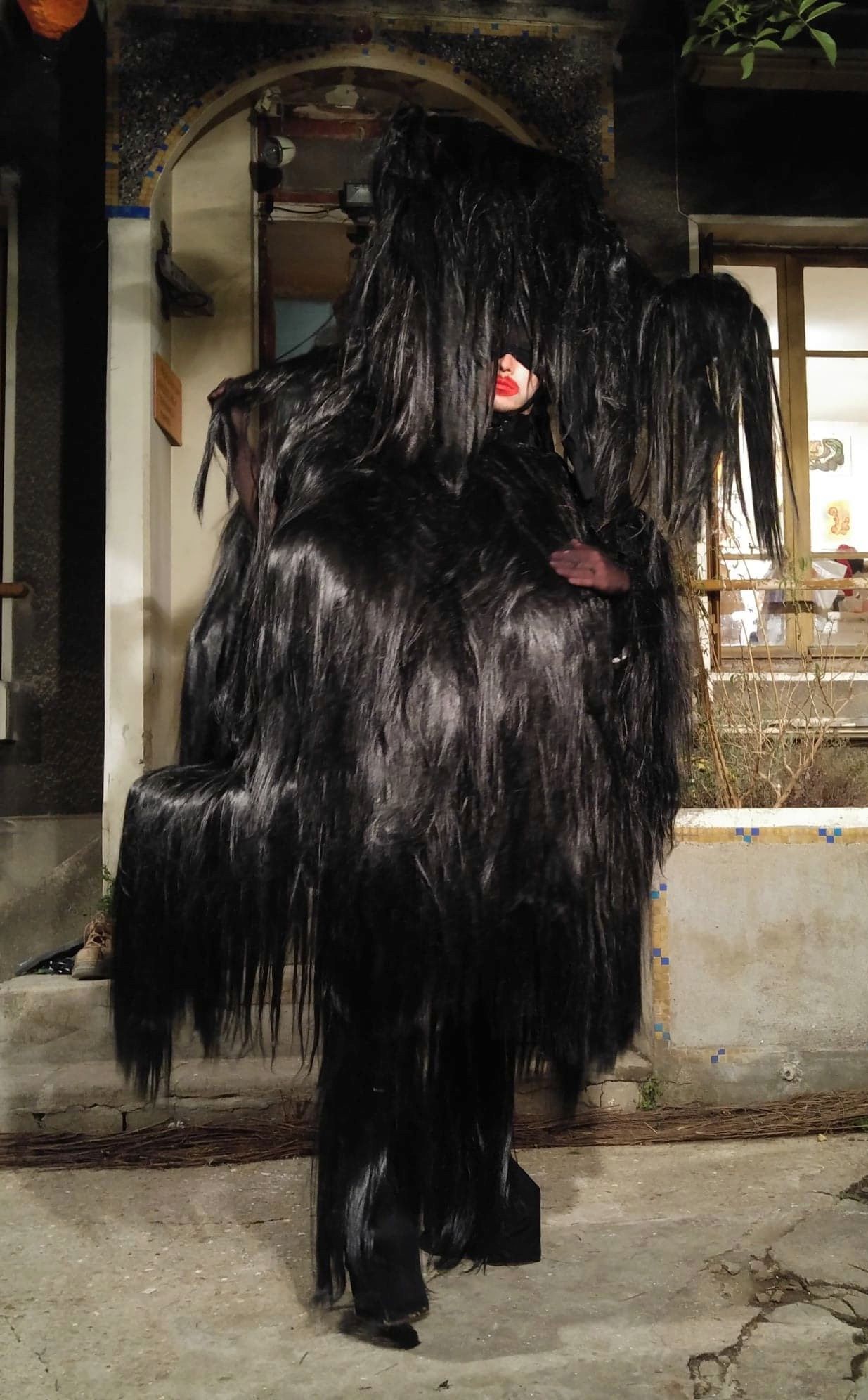 Armand Passemard, costume, performance